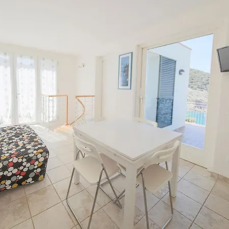 בית נופש Belvedere *